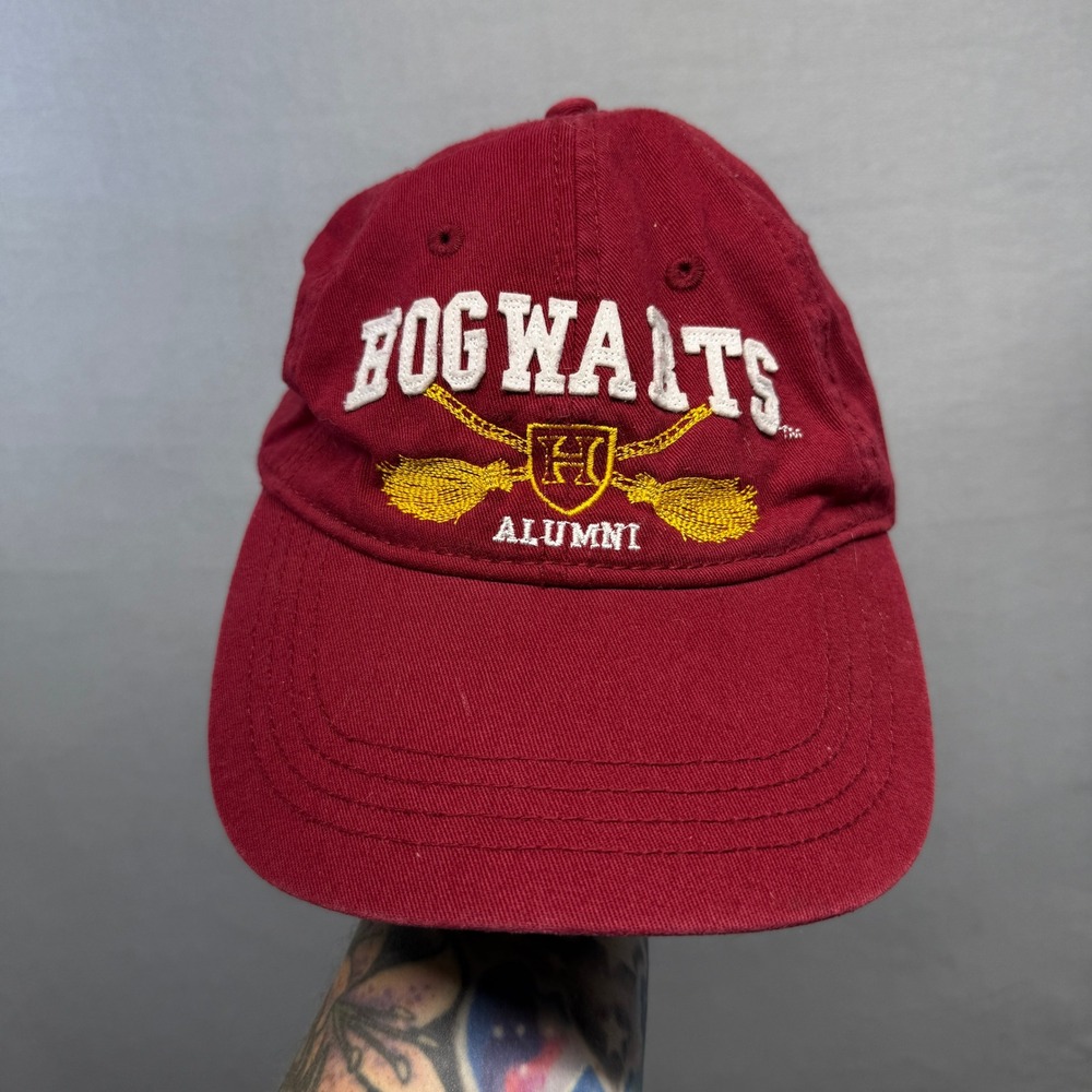 Harry Potter Hogwarts Alumni Hat Unisex Red Cotton Embroidered Baseball Cap